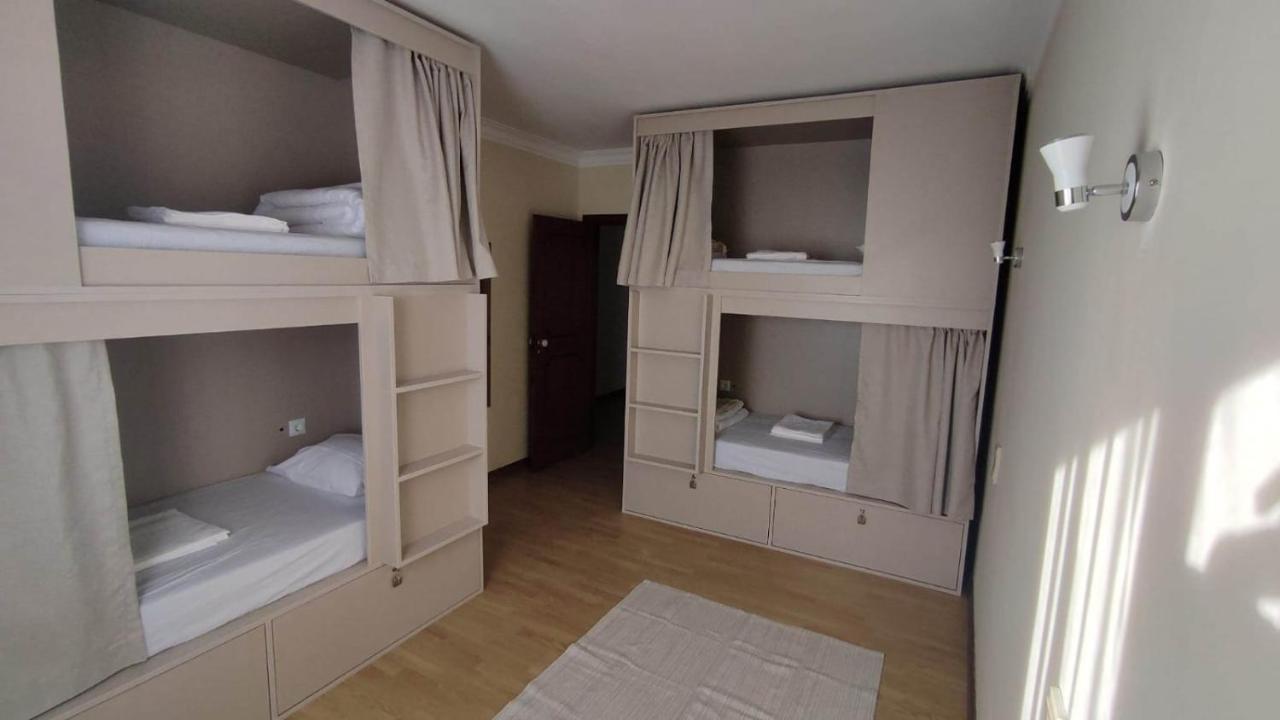 Hostel Summer House ヴィラ・ノヴァ・デ・ガイア エクステリア 写真